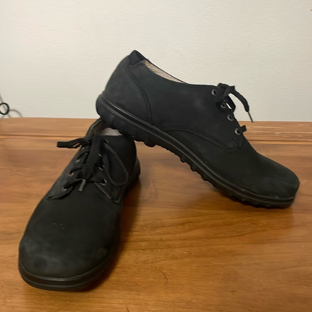 Bogs Eugene Black Leather Waterproof Lace Up Mens Low Top Shoes Size 9